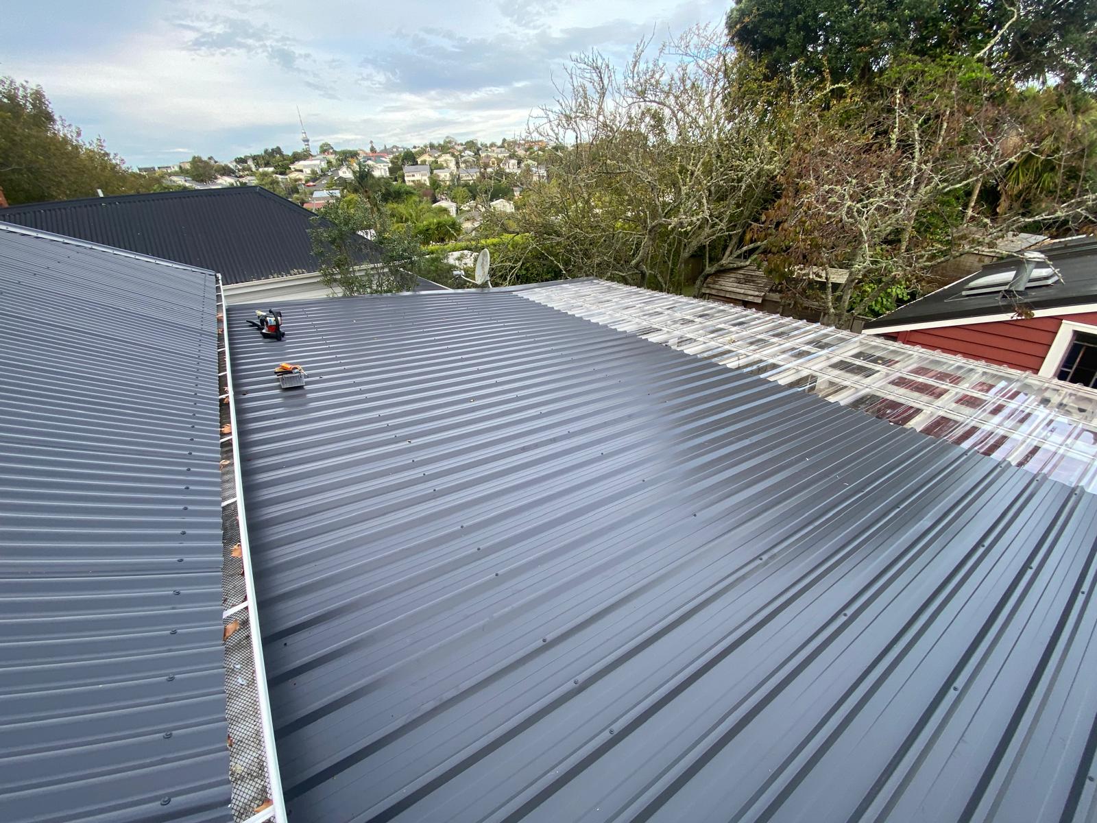 Charcoal tray roof on a modern home